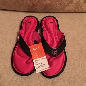 Nike Sandals NWT